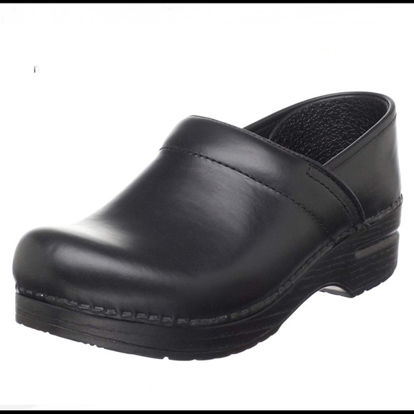 Dansko Shoes - ❤️DANSKO PROFESSIONAL BLACK CLOGS ~ 41